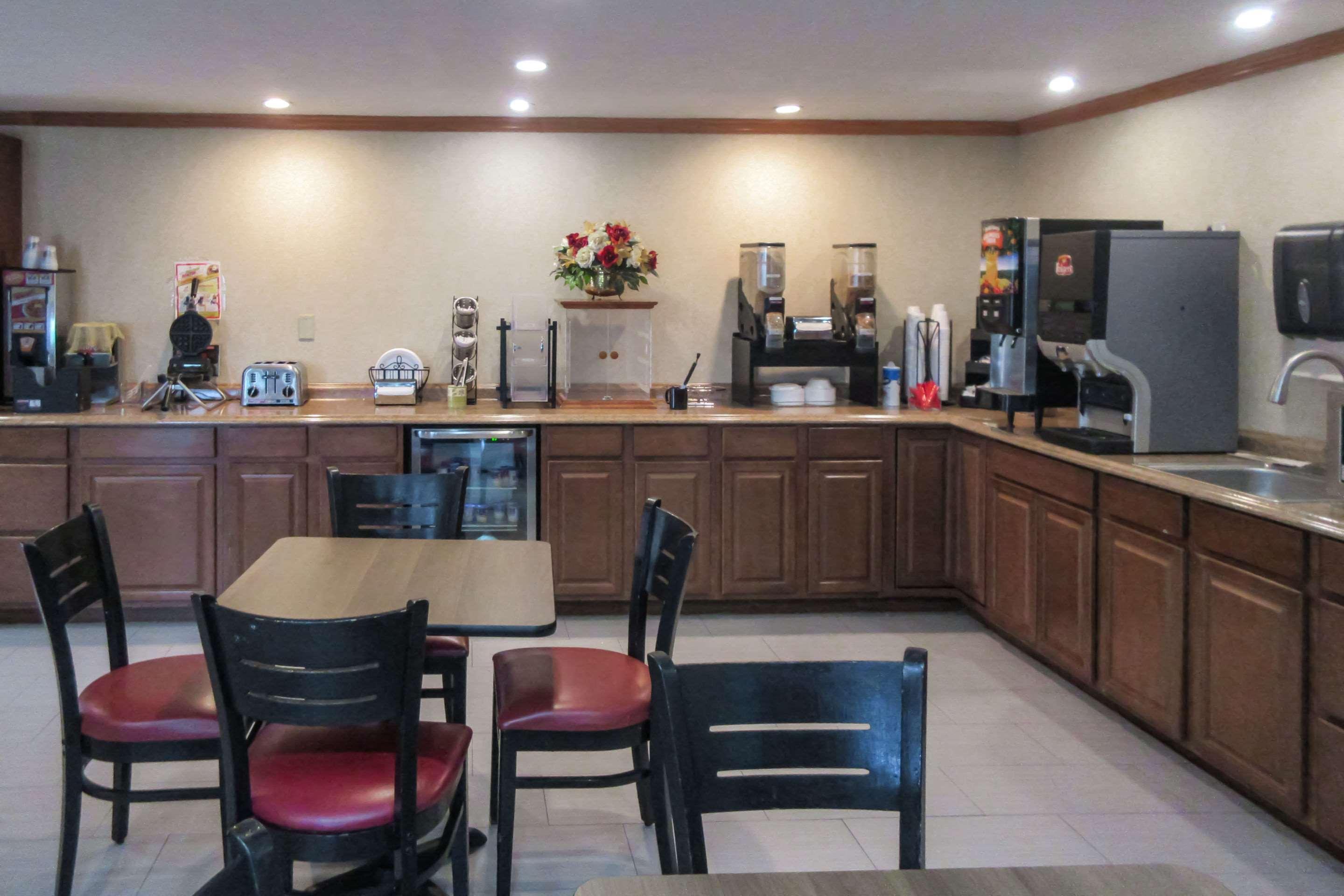 Days-Inn By Wyndham Liverpool-Syracuse Esterno foto