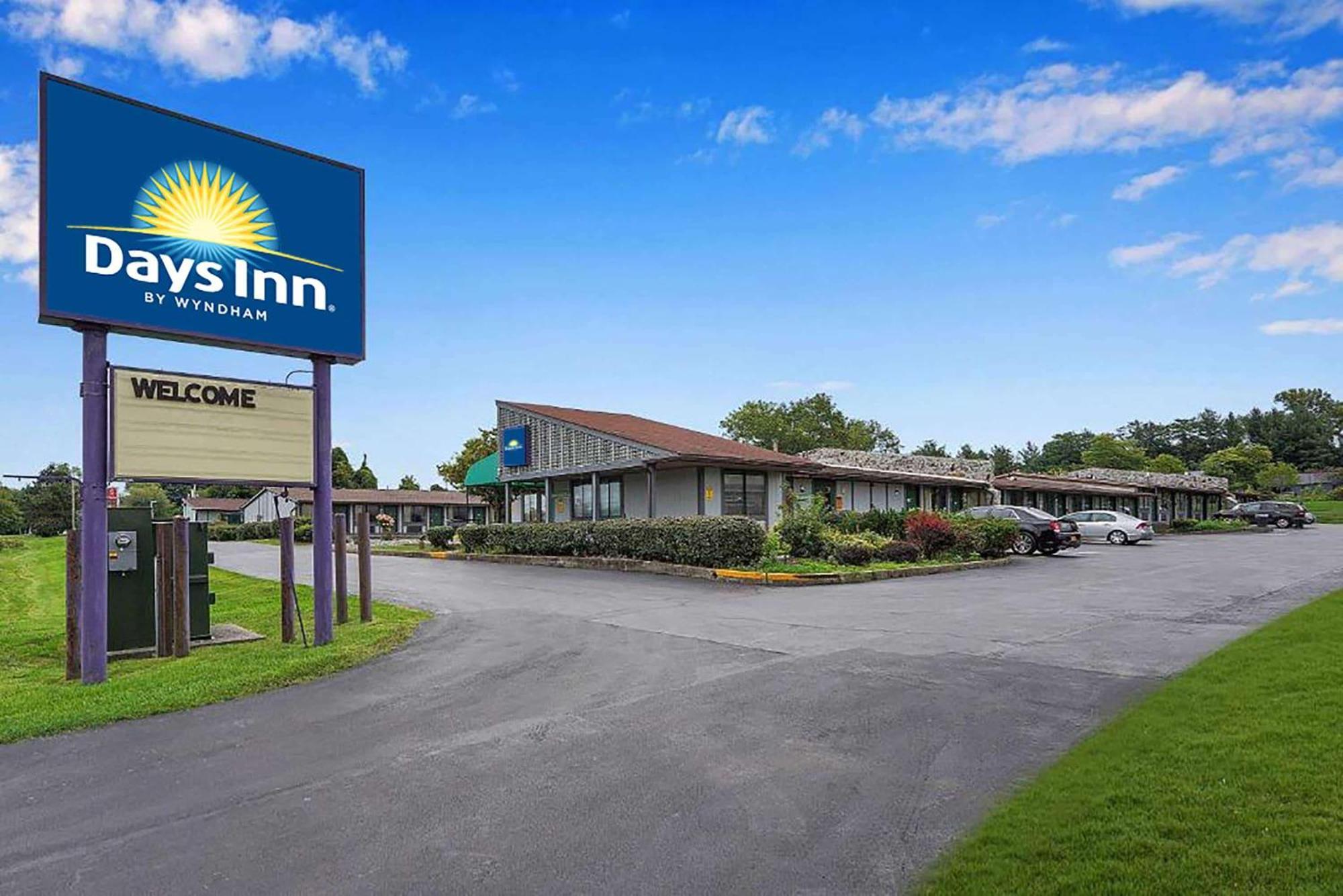 Days-Inn By Wyndham Liverpool-Syracuse Esterno foto