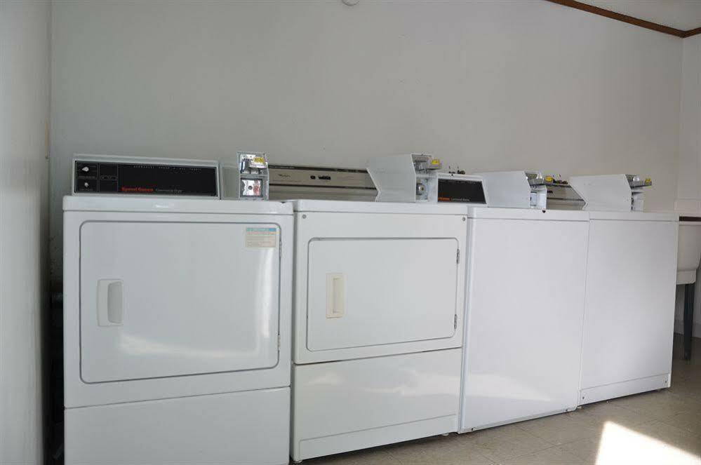 Days-Inn By Wyndham Liverpool-Syracuse Esterno foto